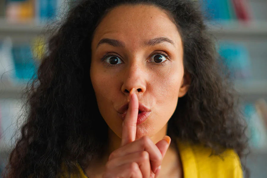 silêncio estratégico